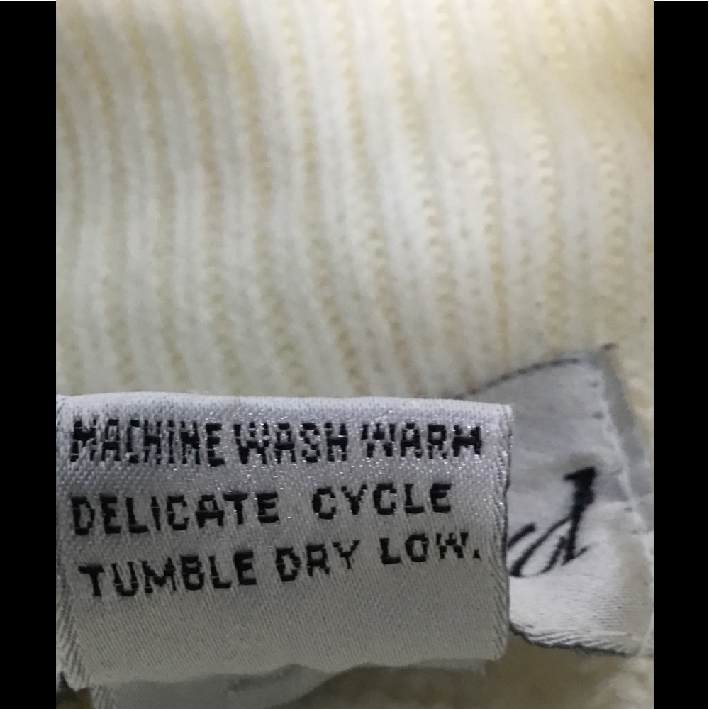 Silvercord men’s cream colored cable knit,Sweater - Picture 5 of 6